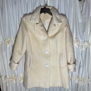 Vintage 60s Cream Wool Blend Collared Peacoat